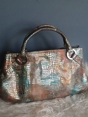 HYPE Y2K Beautiful Chameleon Handbag